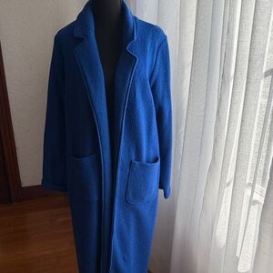TAHARI - Blue Long Coat with Pockets
